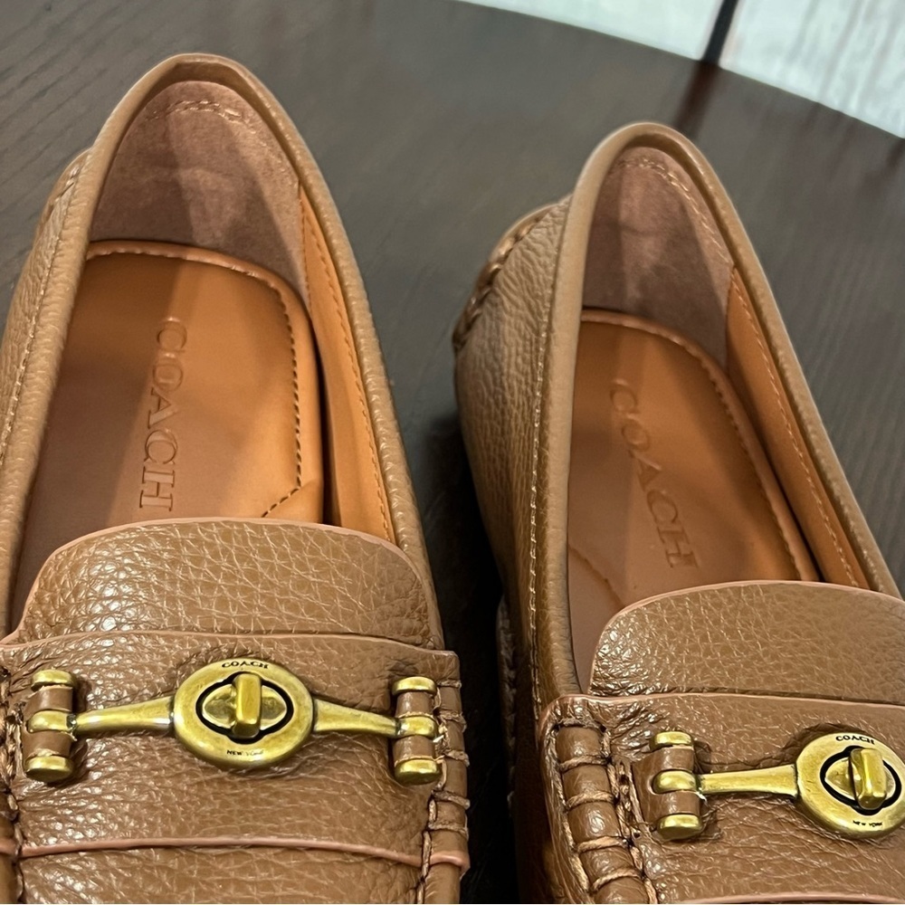 COACH CROSBY DIVER Brown Grainy Leather Loafers with Brass Gold Accent 6.5B NIB - Picture 8 of 11